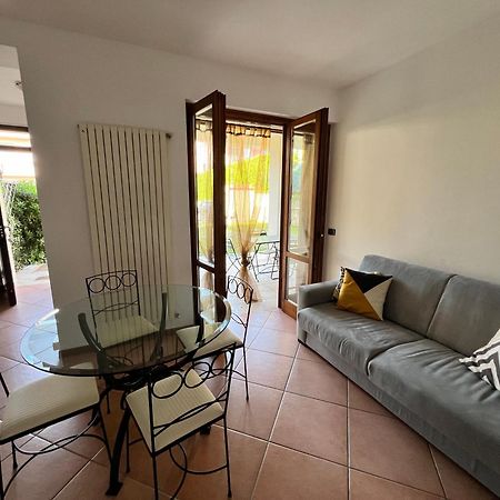 דסנזאנו דל גארדה Magic Desenzano Apartment מראה חיצוני תמונה