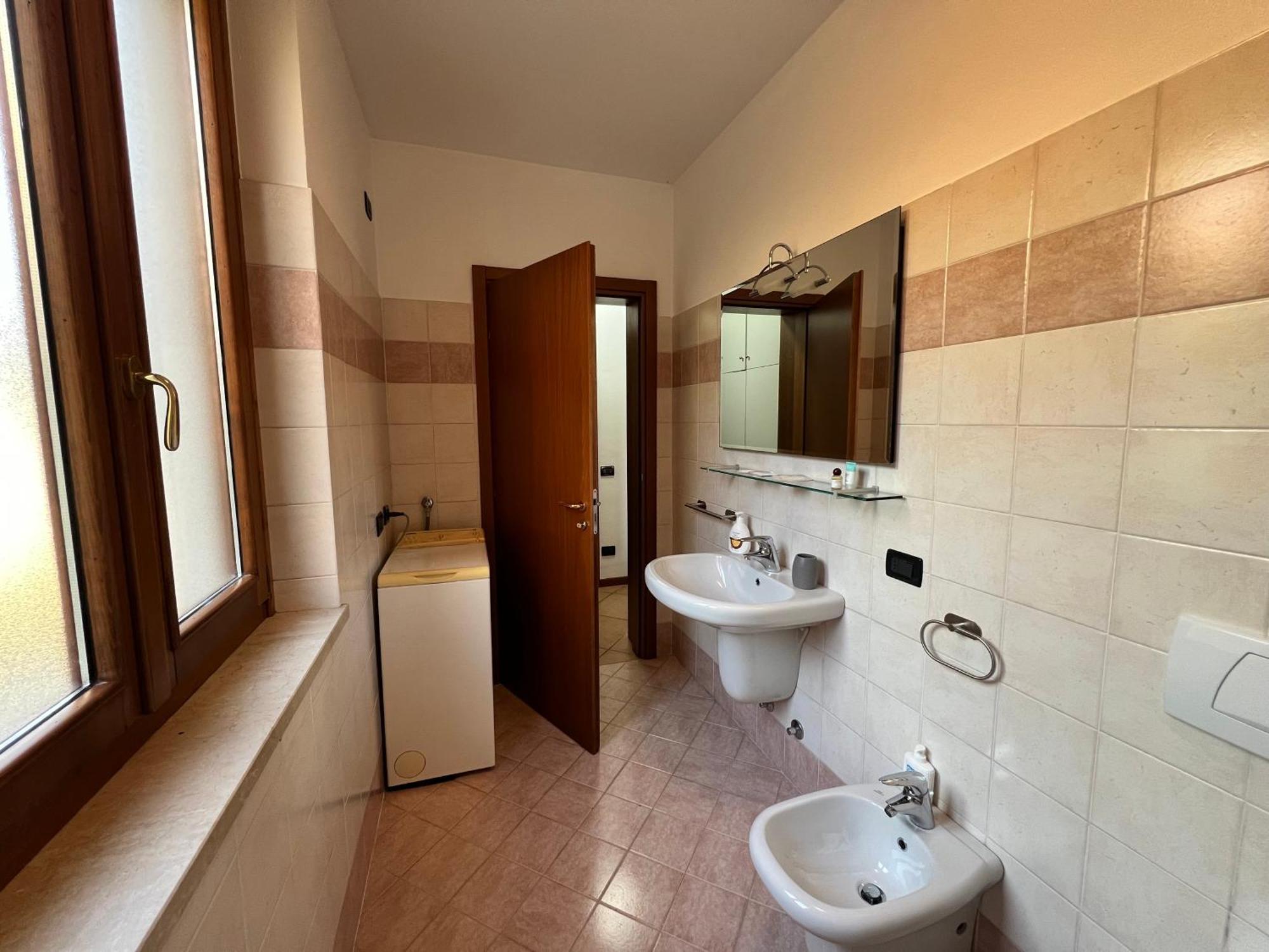 דסנזאנו דל גארדה Magic Desenzano Apartment מראה חיצוני תמונה